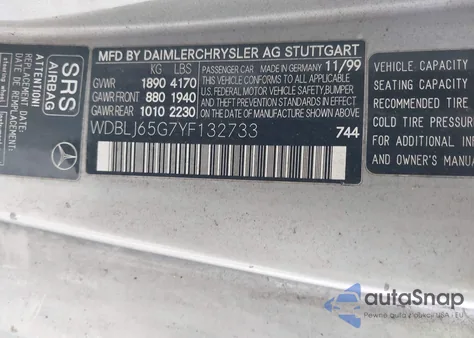 2000 Mercedes-Benz Clk 320 z USA, uszkodzony, nr VIN WDBLJ65G7YF132733